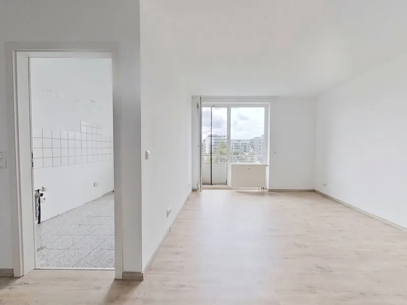 ** Helle 2 Zimmer Wohnung mit BALKON in Berlin-Köpenick in unmittelbarer Nähe zur Dahme ** — photo 1